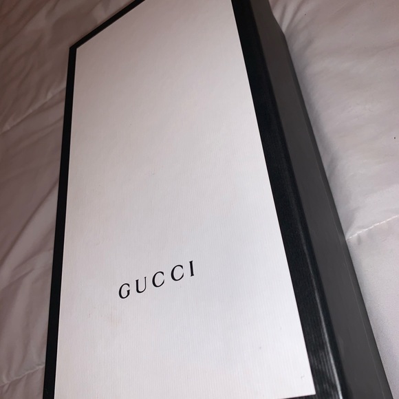 Gucci Sylvie Slides - Picture 6 of 6